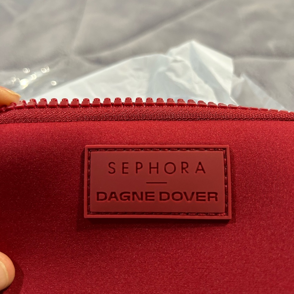 BRAND NEW DAGNE DOVER SEPHORA CROSSBODY BAG WITH PLACE FOR PHONE & CREDIT CARDS - Picture 5 of 9